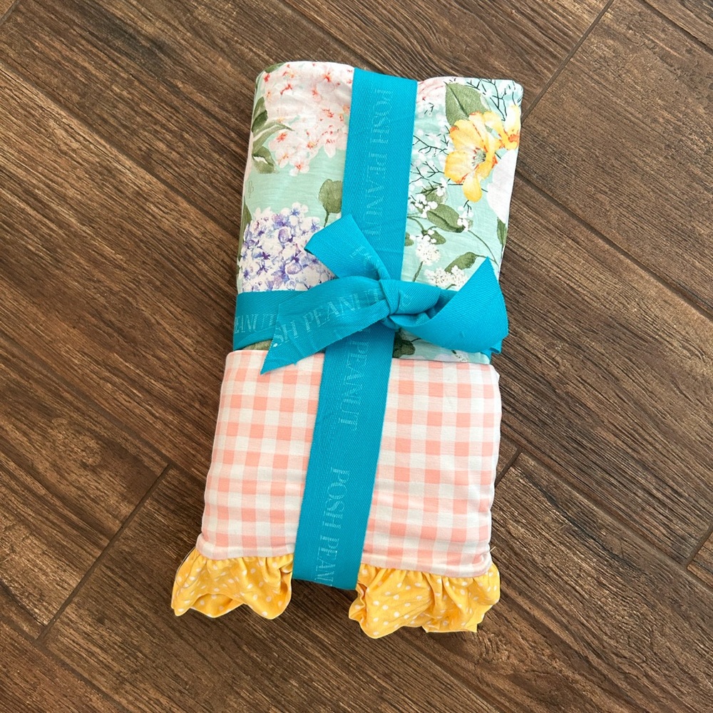 NWOT Posh Peanut Erin Luxe Patoo